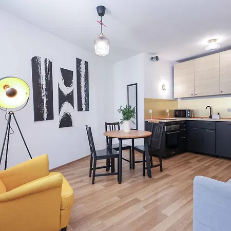 Adamick Place In City Centre With Free Parking Bratislava