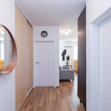 Apartment Adamick Place In City Centre With Free Parking *